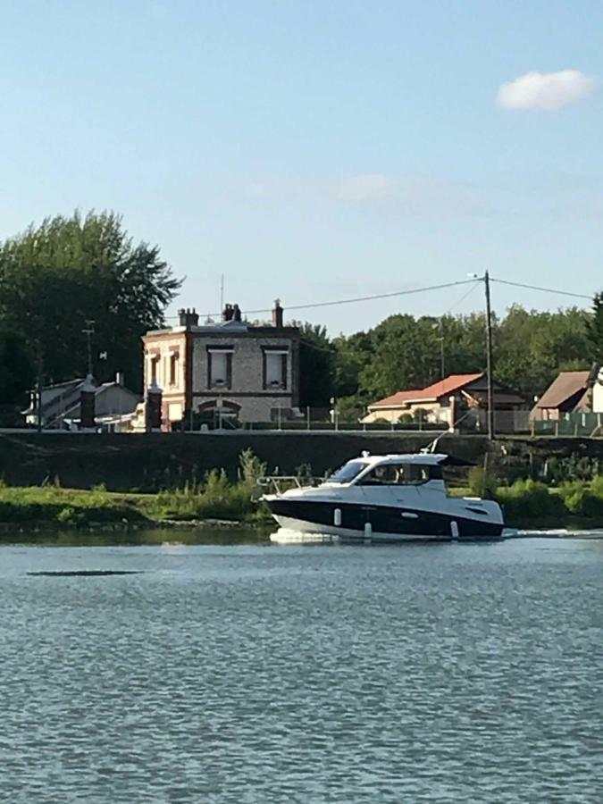 La Maison Des Pecheurs Saint-Pierre-du-Vauvray Kültér fotó